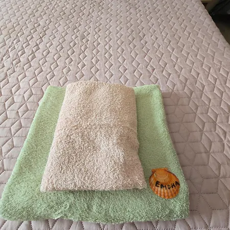 бутикови емона شقة *