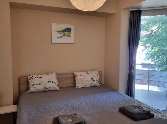 бутикови емона Apartamento *