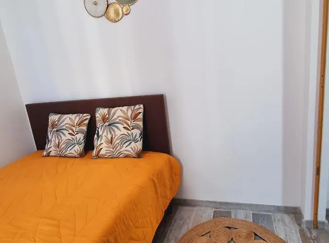 бутикови емона