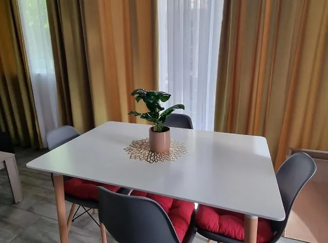 бутикови емона