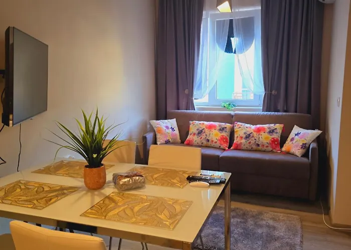 бутикови емона