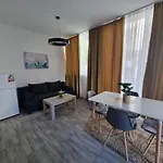 бутикови емона Apartment Ravda