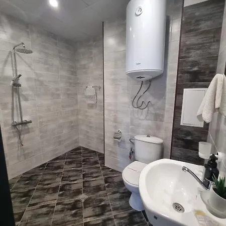 бутикови емона 아파트 라브다