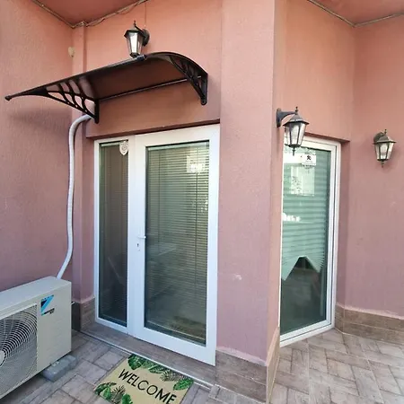 Appartement бутикови емона