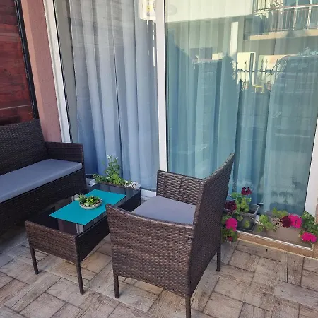 бутикови емона Apartament *