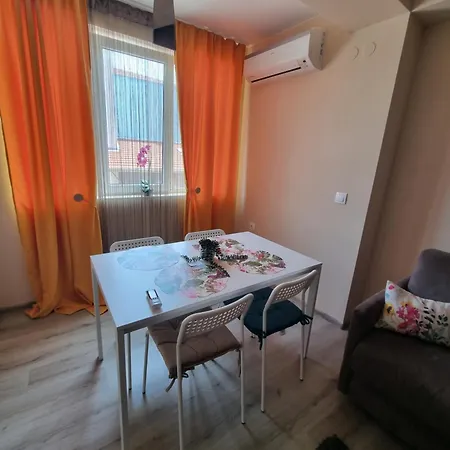 бутикови емона Appartement Ravda