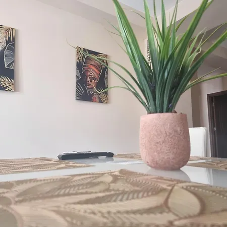 бутикови емона Apartament Ravda