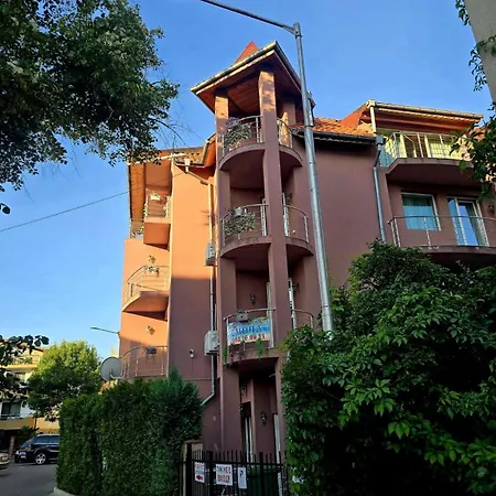бутикови емона Apartament Rawda